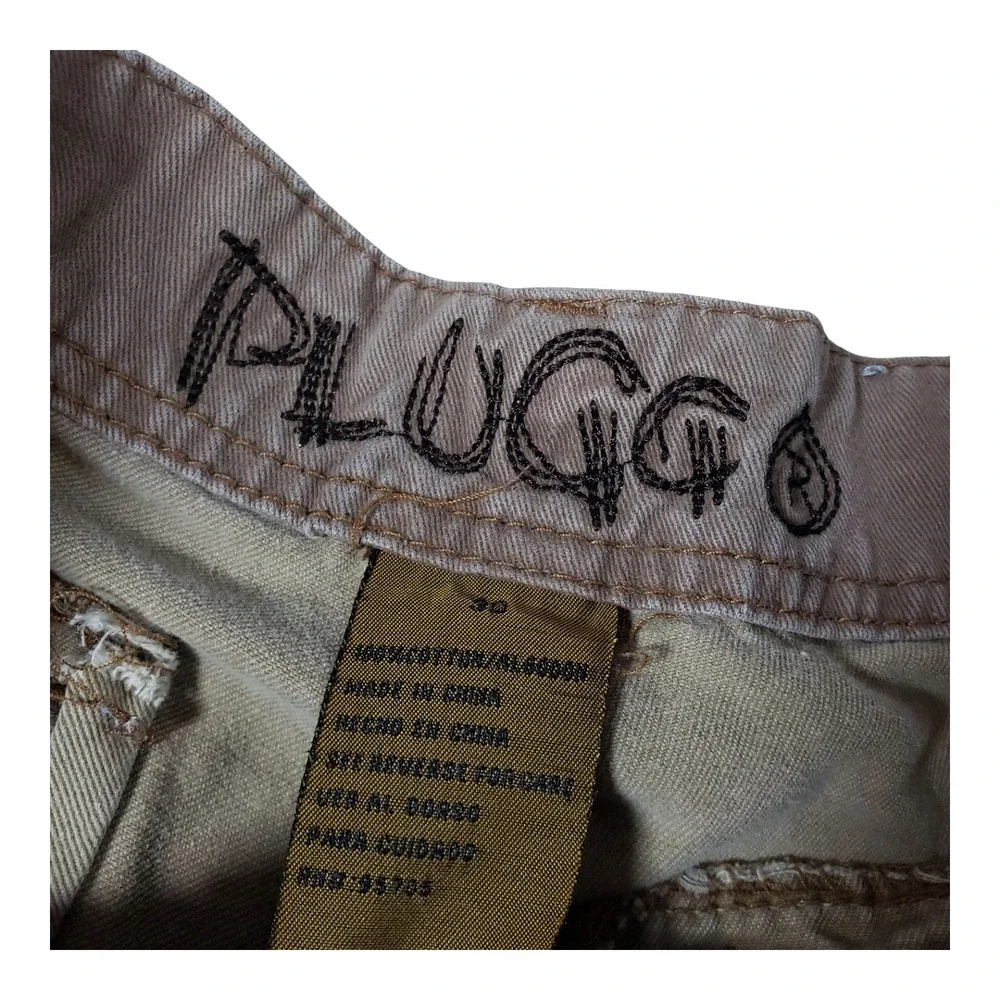 Pluggo Mens Khaki Tan Y2k Cargo Shorts Size 30 Distressed Raw Hem Cotton Utility